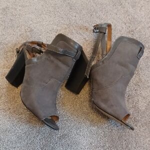 Penny Loves Kenny Gray Suede Peep-Toe Block Heel Sandals